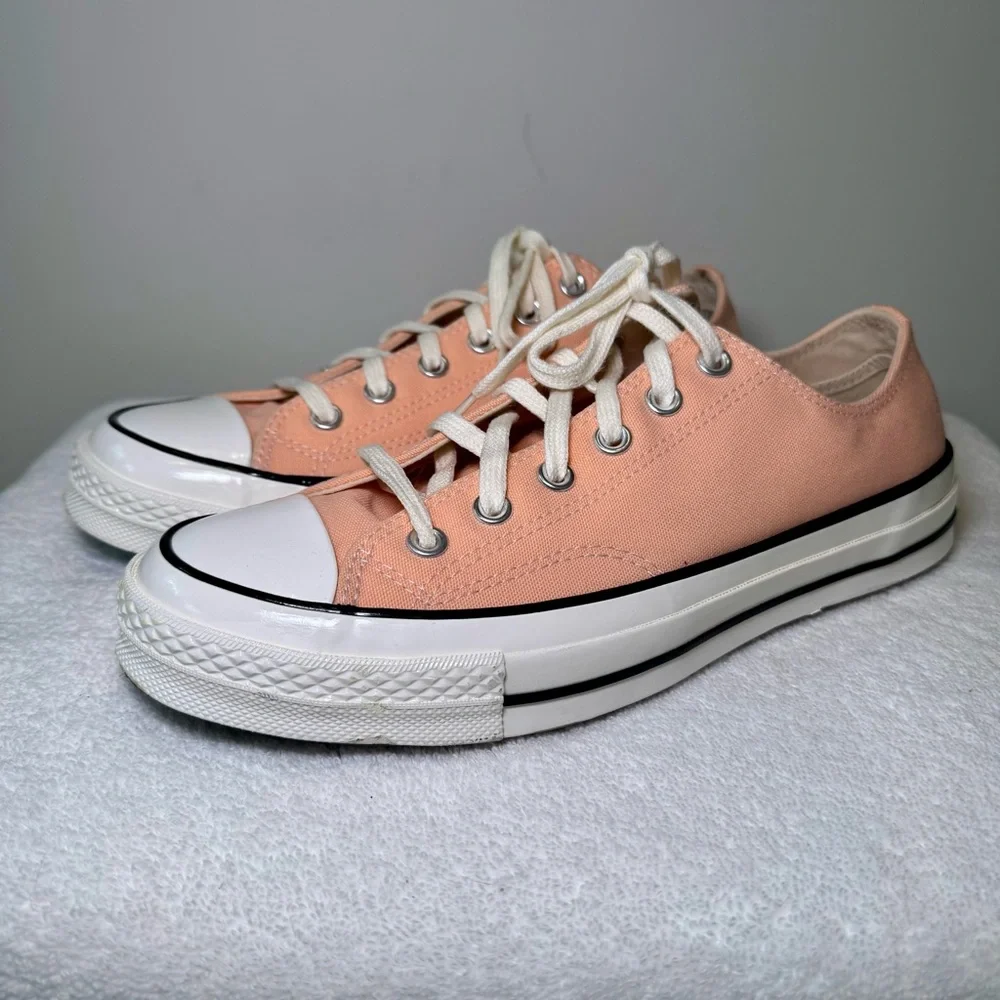 Women's 10 Men's 8 Converse‎ Chuck 70 Vintage Canvas Low Top Cheeky Coral